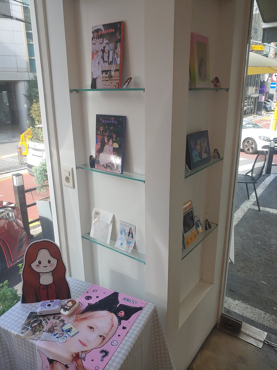 naV_luvu's tweet photo. #예린이의_스타일링_비법
개인사정으로 덕질을 쉬다가 오랜만에 방문해 봅니다. 감사합니다~ https://t.co/lFdChoPbAE
