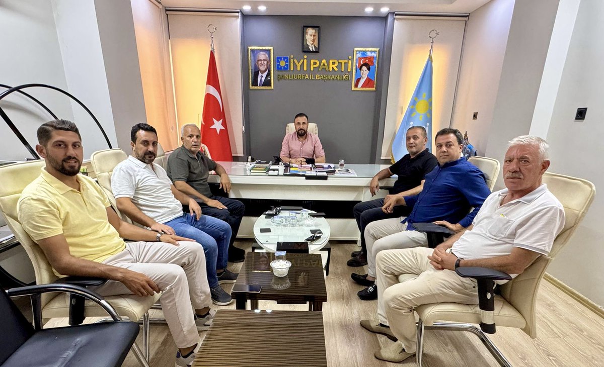 Geçmiş olsun ziyaretleriyle yanımızda olan değerli dostlarım Kenan BAYUK, Erdem ERDEM, Reşit ÖNCEL ve Halil HAKTANKAÇMAZ’a gönülden teşekkür ediyorum.

<a href="/kenanbayuktv/">Kenan BAYUK</a> <a href="/GobeklitepeA/">Göbeklitepe Ajans</a> <a href="/Urfa_Flash/">Reşit Öncel</a> <a href="/AnzilhaCiz46395/">Anzilha Karaçizmeli</a> <a href="/gobeklitepegyc/">Göbeklitepe Gazeteciler ve Yazarlar Cemiyeti</a> <a href="/halilhktnkcmz/">Halil HAKTANKAÇMAZ 🇹🇷</a> <a href="/aefakibaba/">Dr. Ahmet Eşref FAKIBABA</a> <a href="/HasanToktasTR/">Hasan Toktaş</a>