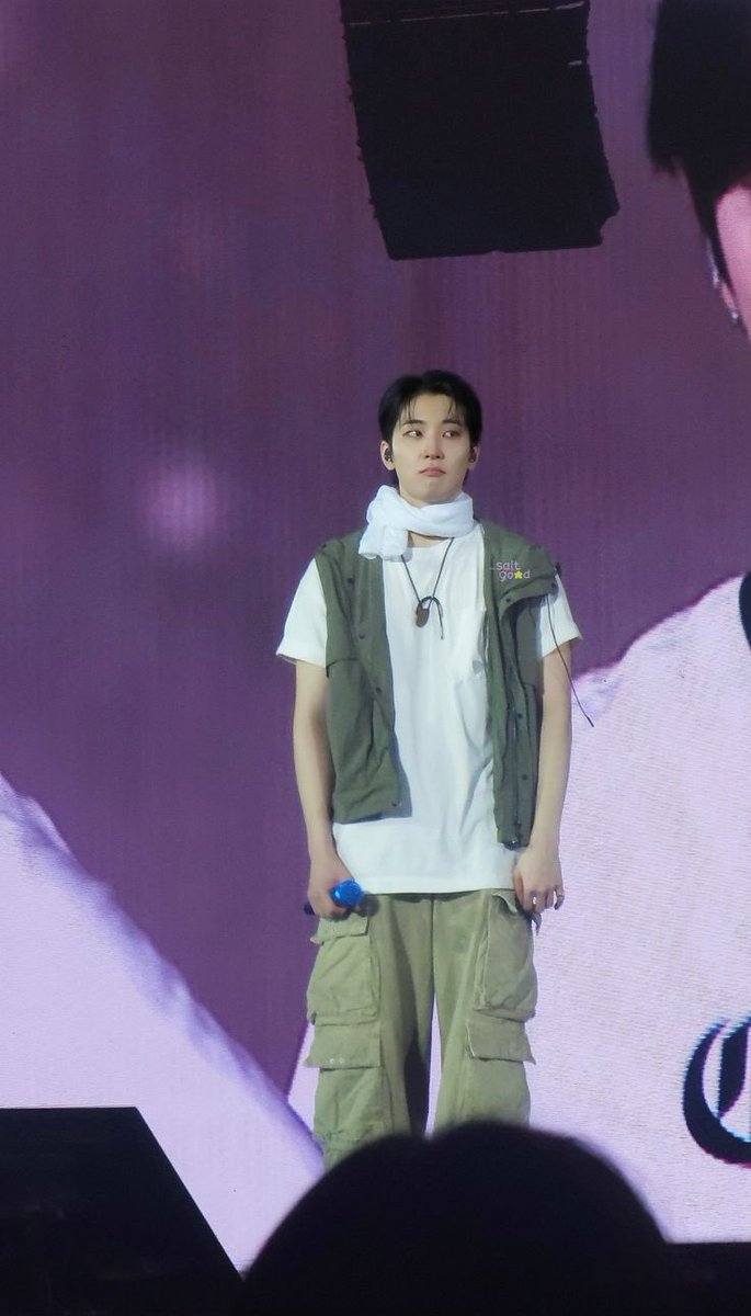 “hey baby look at me”          “ⁿᵒ ⁱᵐ ᵃⁿᵍʸ ⁿᵒʷ”