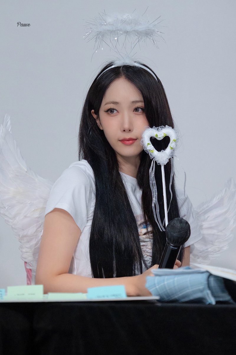 Pause0603's tweet photo. 250726 신비
#비비지 #신비 #VIVIZ #SINB https://t.co/DhQMMRjUjM