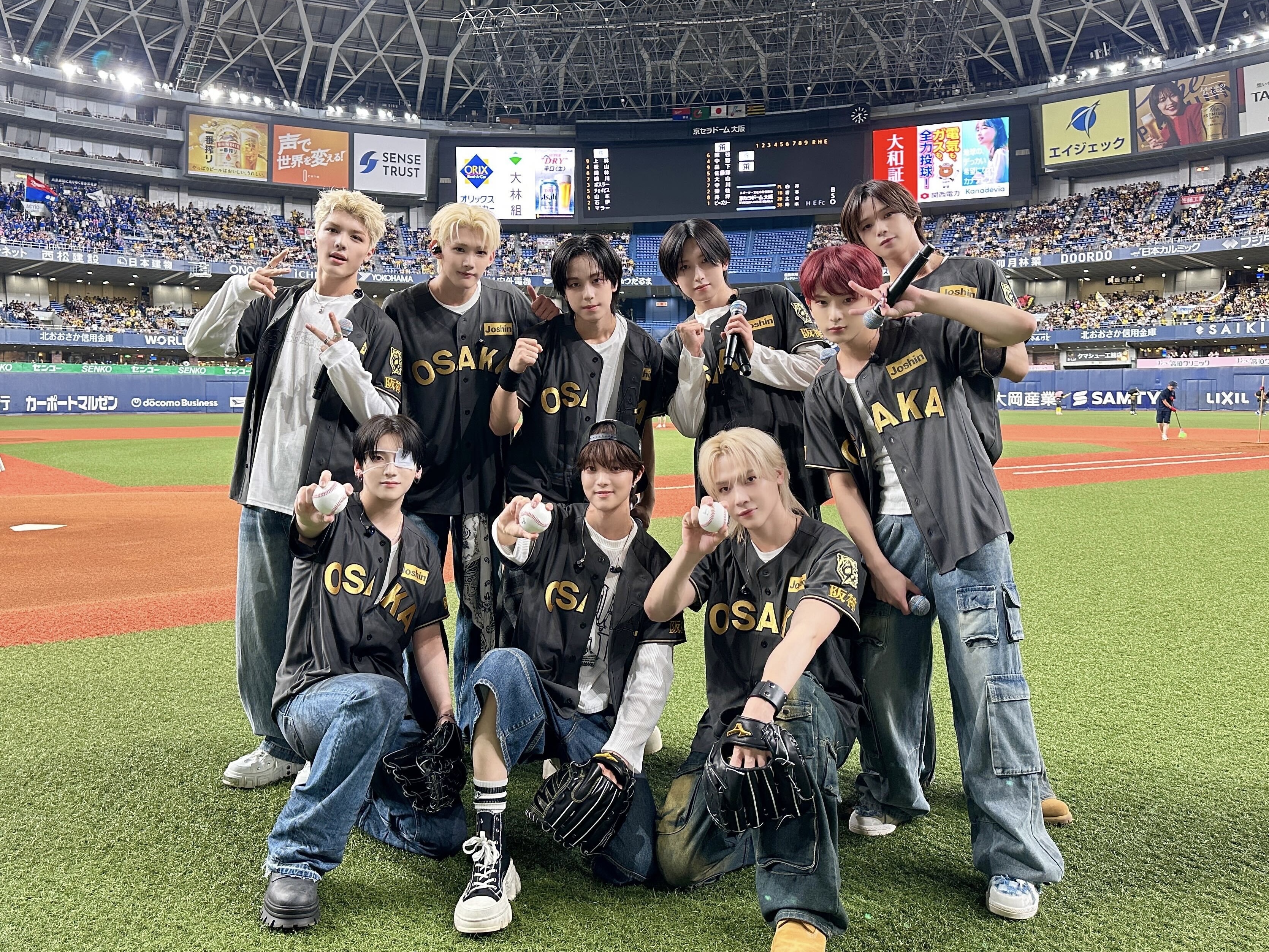 阪神タイガース 2025 ブラックダイナマイト オリジナルジャージ