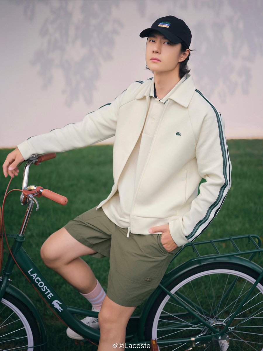 Yibo_Thailand's tweet photo. 250819 | Lacoste weibo update
#WangYiboxLacoste

#WangYibo @Lacoste https://t.co/axXWzEtxTi