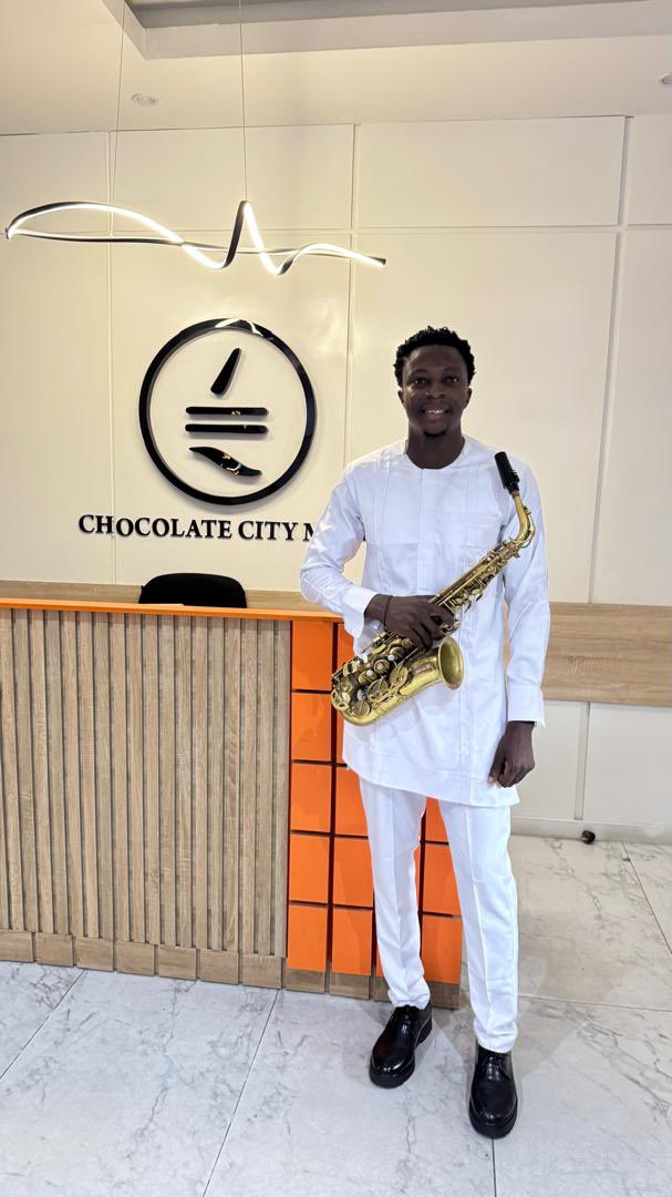 PACE SETTER (@mattsax6) on Twitter photo Happy 50th birthday to a legend, @paulokeugo ! 🎊 As Vice Chairman/Co-Founder of <a href="/choccitymusic/">CHOCOLATE CITY MUSIC</a> , you’ve changed and touched countless lives. I’m honored to have celebrated your special day with my sound . Happy birthday 🎊 Happy 50th birthday to a legend, @paulokeugo ! 🎊 As Vice Chairman/Co-Founder of <a href="/choccitymusic/">CHOCOLATE CITY MUSIC</a> , you’ve changed and touched countless lives. I’m honored to have celebrated your special day with my sound . Happy birthday 🎊