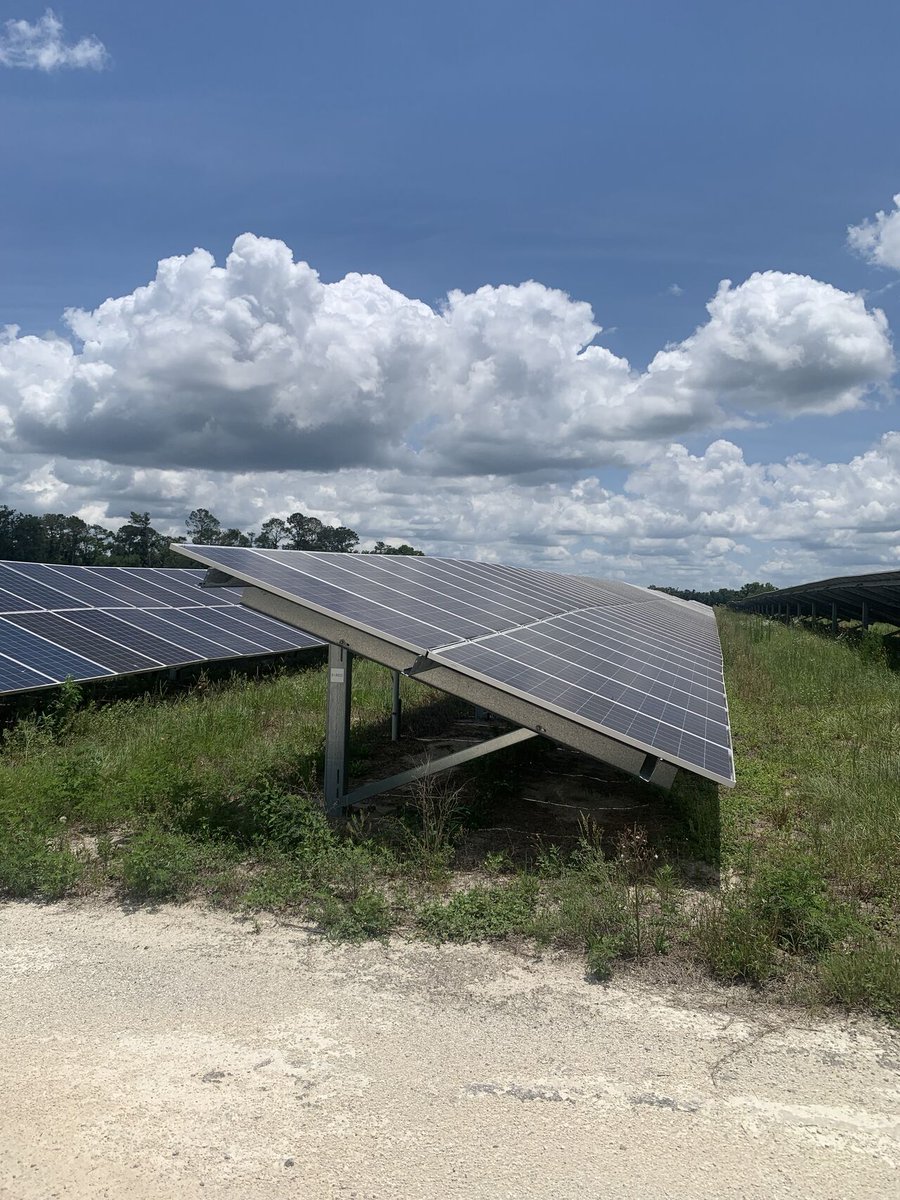 snowscholarship's tweet image. So proud of Adonte’ and Arthur! Our 2023 #SnowScholars spent their summer interning with @nexteraenergy! Adonte’ gained hands-on experience with the Solar Operations Team, and Arthur worked in Financial Planning &amp;amp; Analysis!