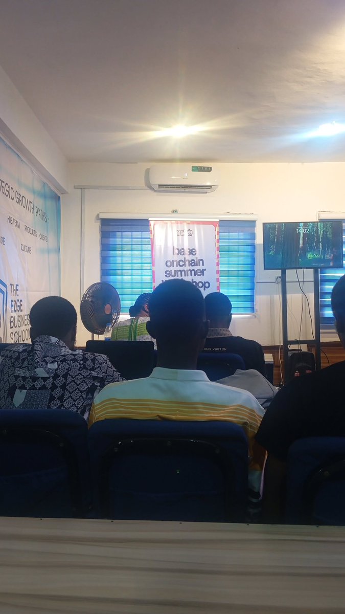 chrisrocksweb3's tweet image. I am Live today as the @base onchain sumer workshop Awka Anambra 
Key Highlights so far
- Base is For Everyone 
- Base in Ecosystem for Creators 
- Base Supports Builders 
- Base Rewards active Users 
Building on Base is building for the future ! Stay Base asf fam 🟦