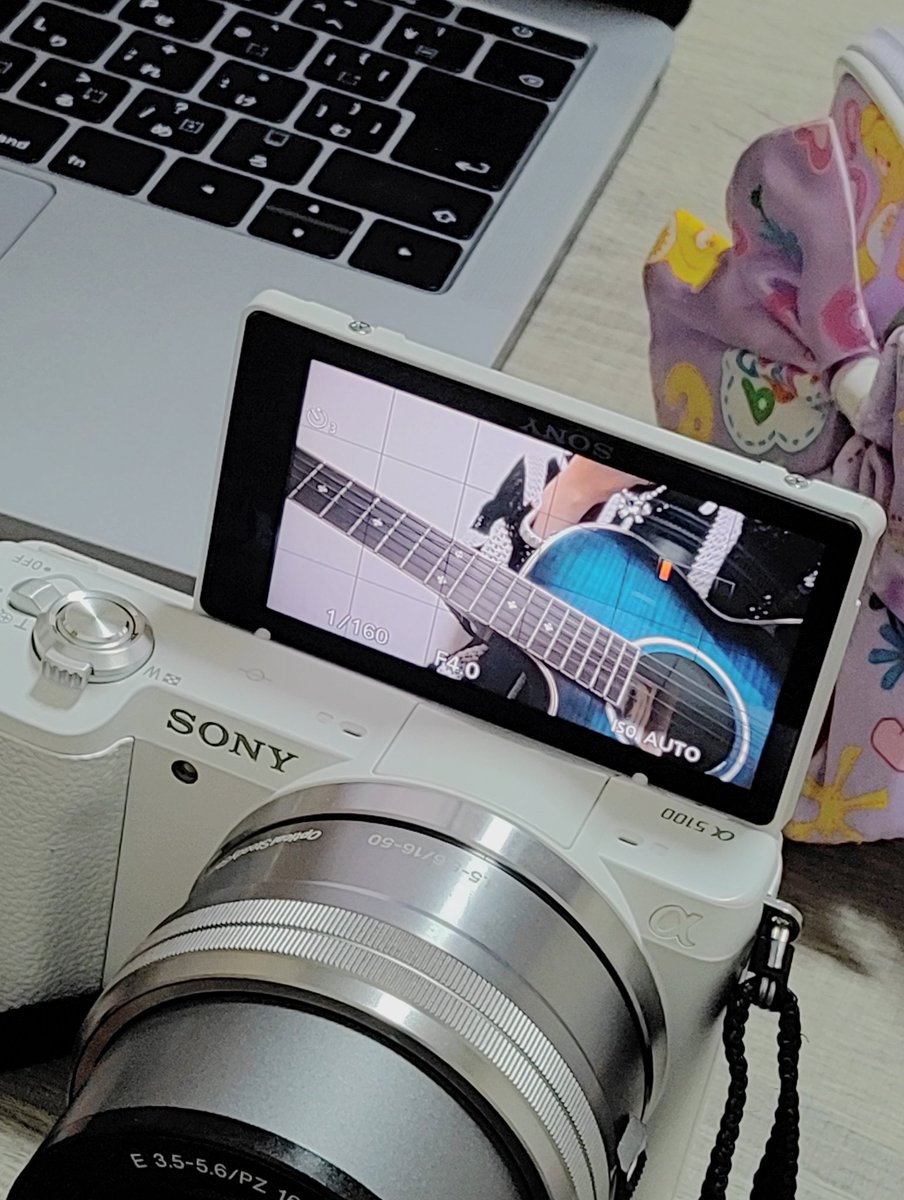 moon__sing's tweet photo. この前弾き語り動画撮った！✌🏻
編集して近々投稿出��そう〜！ https://t.co/5Hmf7CiUW3