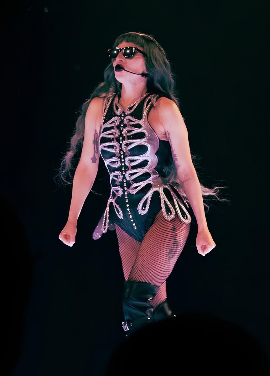 ؘ (@mothermonstrr) on Twitter photo 