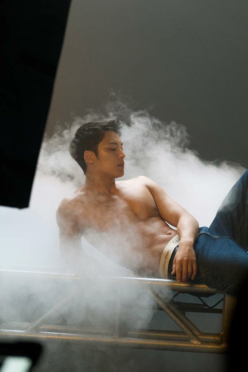 wonucloudz_'s tweet photo. nagpapasalamat talaga ako sa mga taong gumagawa ng mga pogi sa mundo like problemado ako ngayon pero nagiging magaan kasi may pogi akong nakita https://t.co/29nVfIhFJD