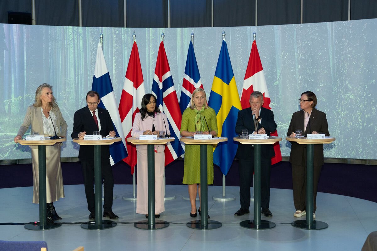 Maria M Stenergard (@mariastenergard) on Twitter photo Thank you <a href="/elinavaltonen/">Elina Valtonen</a> for hosting the Nordic group of foreign ministers - and our Canadian colleague <a href="/AnitaAnandMP/">Anita Anand</a> - in Nuuksio, Finland. We focused on shared foreign policy priorities â with continued support for Ukraine at the top of the agenda. Thank you <a href="/elinavaltonen/">Elina Valtonen</a> for hosting the Nordic group of foreign ministers - and our Canadian colleague <a href="/AnitaAnandMP/">Anita Anand</a> - in Nuuksio, Finland. We focused on shared foreign policy priorities â with continued support for Ukraine at the top of the agenda.