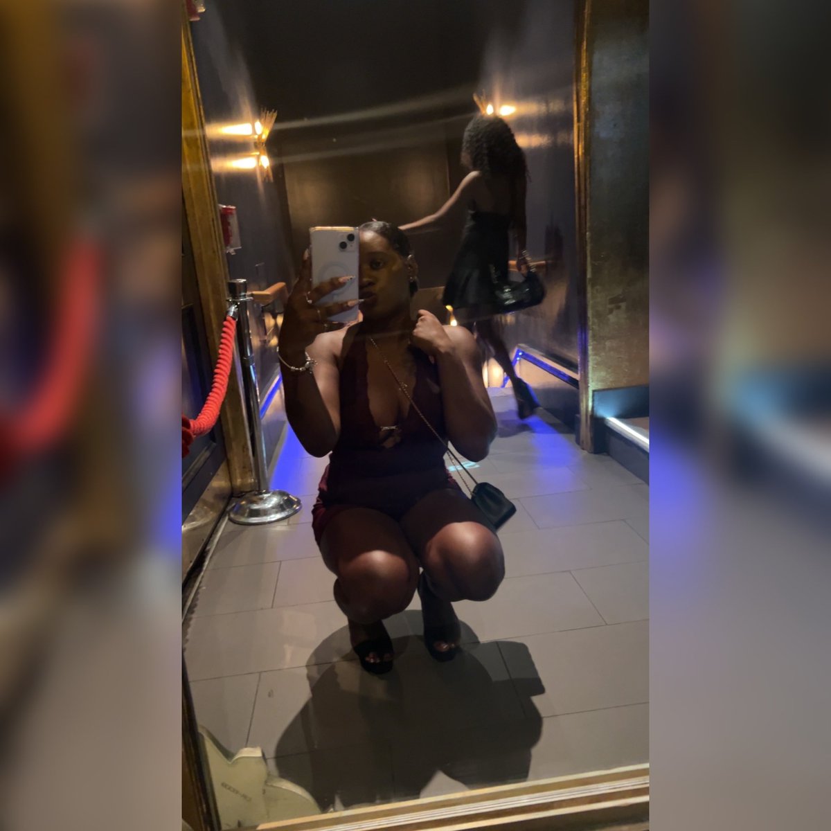𝓜𝓲𝓶𝓲 ♌️ 🌻🍒 tweet media
