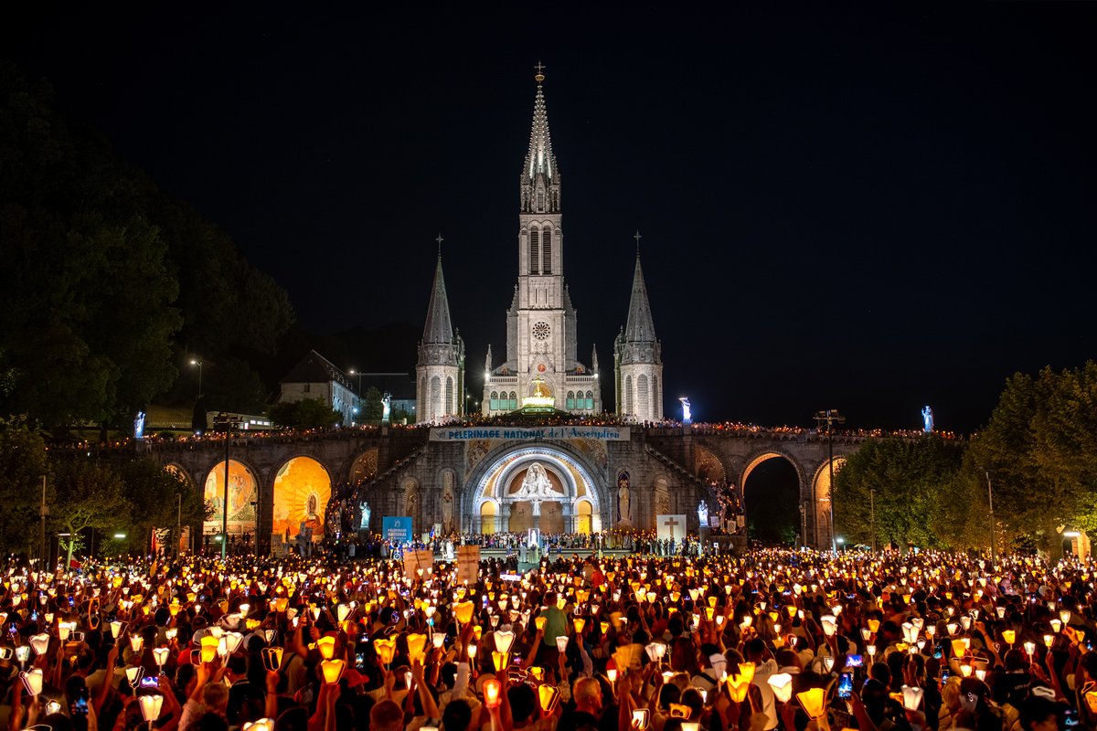 Sanctuaire Notre-Dame de Lourdes tweet media