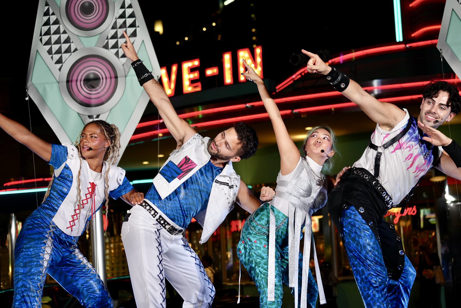 USJ - 文化祭 クリスマス 魔法使い 手触り感よい ローブ人気2セット6点 ユニバーサル スタジオ ツアー ハリーポッター 高品質ローブ