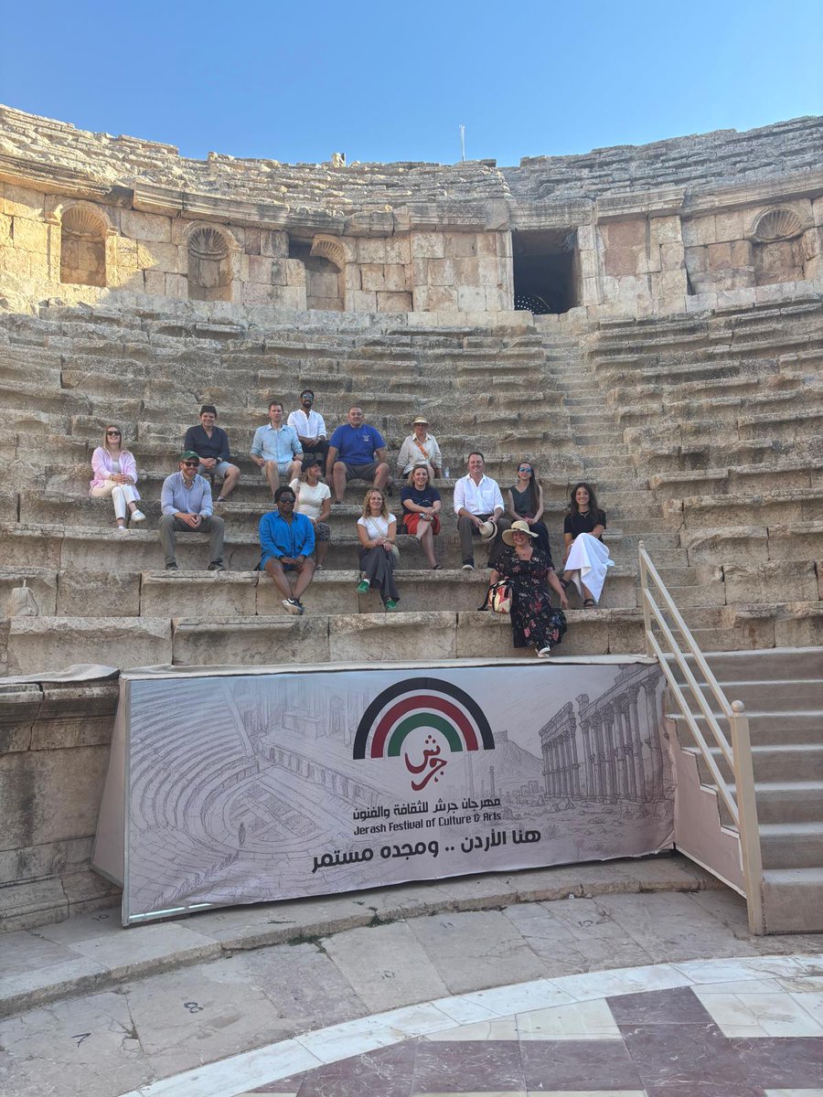 Coalition for Global Prosperity (@britainleads) on Twitter photo 🇬🇧🇯🇴 This month, as part of the Future Leaders Programme, a cross-party group of prospective MPs travelled to Jordan.
The visit offered first-hand insight into Jordan’s pivotal role in a turbulent region — and the UK’s partnership across diplomacy, development, and defence. 🧵⬇️ 🇬🇧🇯🇴 This month, as part of the Future Leaders Programme, a cross-party group of prospective MPs travelled to Jordan.
The visit offered first-hand insight into Jordan’s pivotal role in a turbulent region — and the UK’s partnership across diplomacy, development, and defence. 🧵⬇️