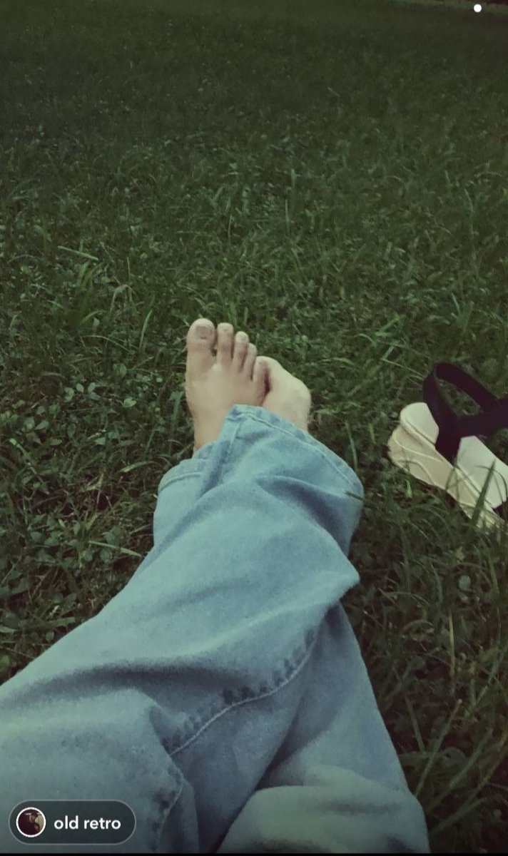 Ye sham Mastani madhosh kiye jaye🫠♥️  mujhe dor koi keeche teri ore liye jaye👈👉🫵♥️

Beauty appreciation krne k liye thanks Titli udi udd na saki 👈👉😚🤣