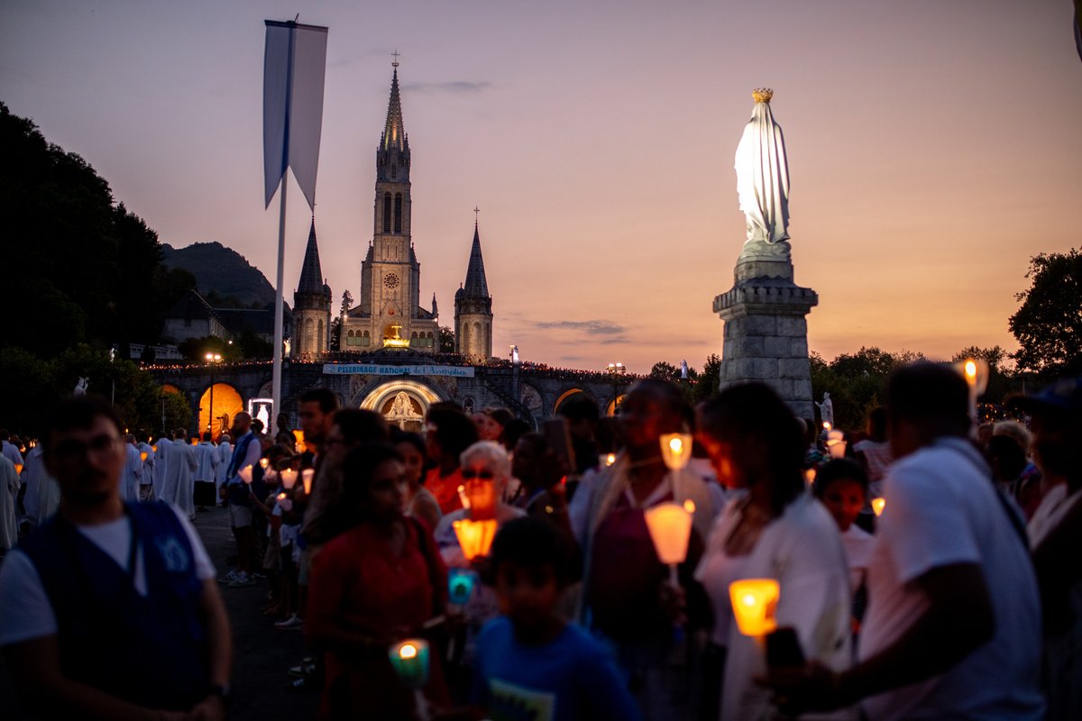 Sanctuaire Notre-Dame de Lourdes tweet media