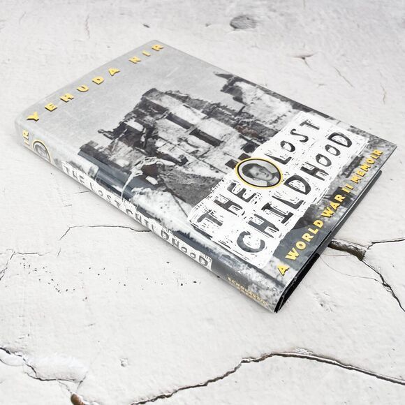calamity_dawn's tweet image. A great read!

buff.ly/sfDsx1d 

My rescued pre-owned titles make a great Display on your book shelf coffee table or console. Use for photo staging, or simply decorating a book shelf PLUS they will bring hours of reading enjoyment 

#lostchildhood #vintagebook #bookdecor