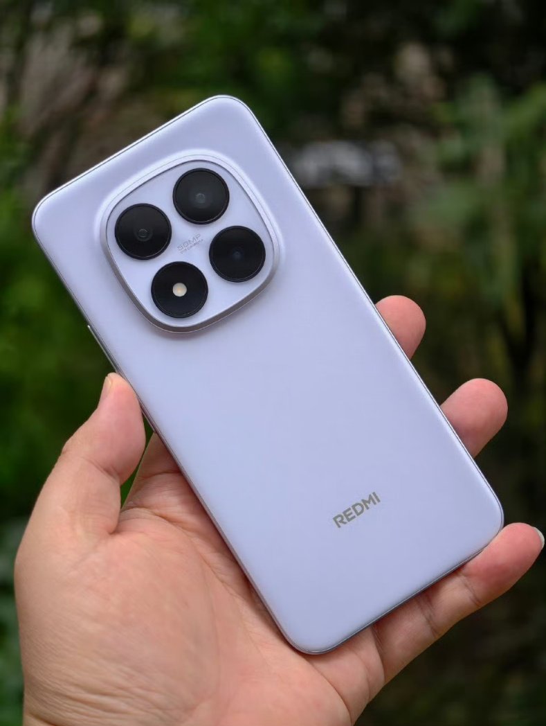 ravi3dfx's tweet image. I like this Colour Variant of Redmi Note 15 Pro Plus. 😍
Hope, it will launch in india at reasonable price. 😹 
#redmi #RedmiNote15ProPlus