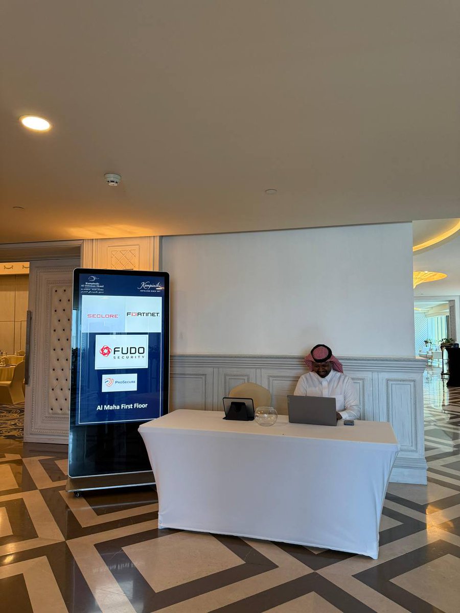 ProsecureME's tweet photo. We’re live at the ProSecure Roadshow! 🚀

Come meet us, connect &amp; let’s talk cybersecurity 🔐

@ProsecureME | @Fortinet | @secloretech | @FudoSecurity

#ProSecure #CyberSecurity #Roadshow #Networking https://t.co/lJDPgRiT7s