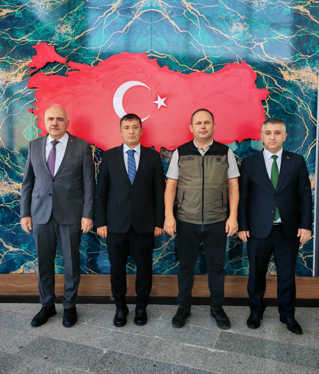 Geçtiğimiz aylarda görevine başlayan Orman Bölge Müdürümüz Sn. Esat Şimşek’i ziyaret ederek hayırlı olsun dileklerimizi ilettik.