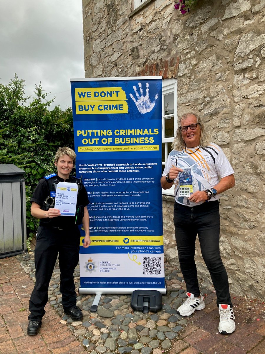 TODAY UNTIL 1.00PM...
In partnership with North Wales Police,Holywell Town Council are pleased to announce subsidised Smartwater kits for Holywell and Greenfield residents for £10 (retail price £59.95).Smartwater kits are a simple way to protect your valuable items from theft.