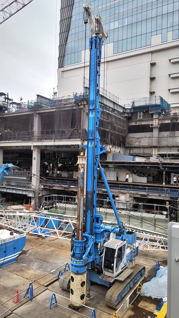 バウアー BG20 多目的掘削機 (マルチドリル)