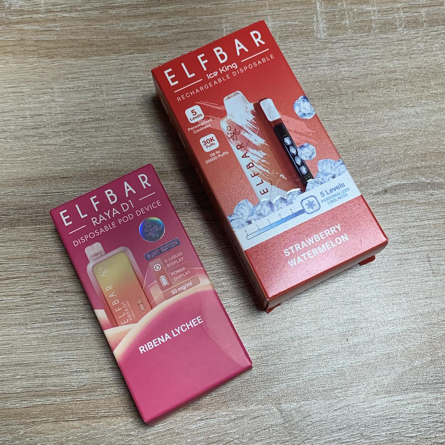 【専用】elfbar クッション ニコパフ2つ エルフバー(Elf Bar) Lux 1500 Puffs 使い捨てポッドキット