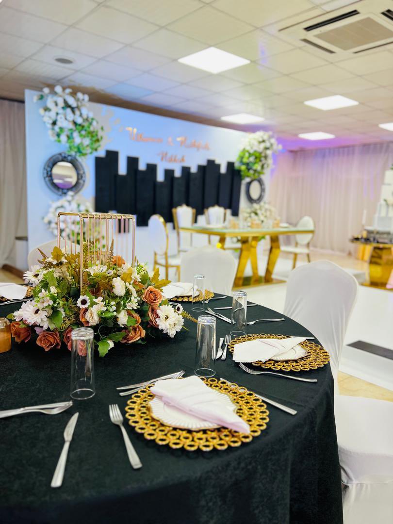 HotelAfricana's tweet photo. ๐Amazing offers await you this week! Book now and make the most of your events and ceremonies ๐. #HotelAfricana #WeekendOffers #Kampala https://t.co/gEpRKVzE0o