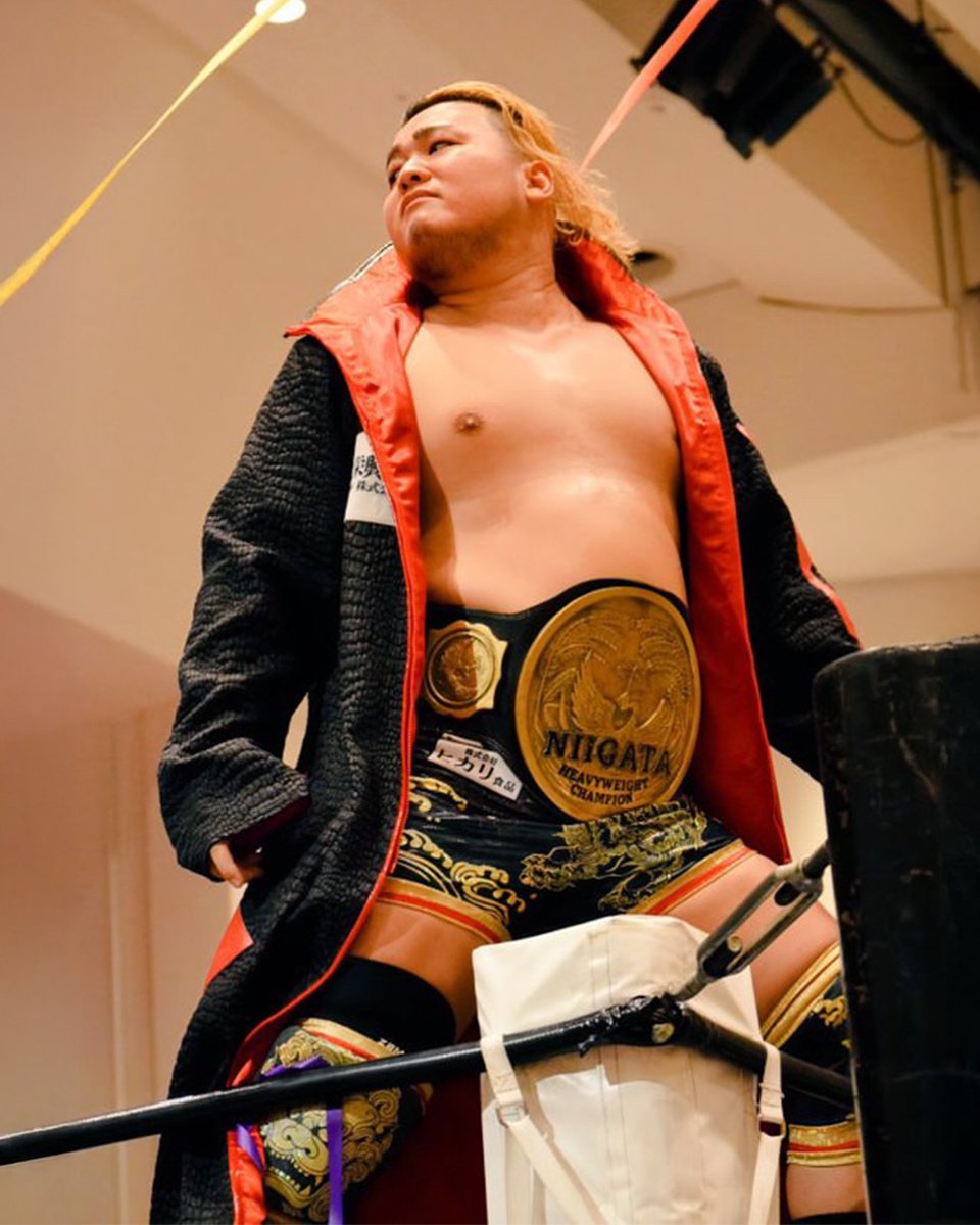 aigram__jp's tweet photo. ギアデザインさせていただきました🙇‍♂️
お披露目日に王座奪還とは幸👑
これからも応援しております🔥
※デザイン詳細はInstagramで公開

#新潟プロレス 
#鈴木敬喜選手 https://t.co/uZRzsFI3WL