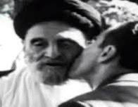 بار دیگر و پس از کودتای سیاه ۲۸ مرداد، مشروعه خواهان و سلطنت طلبان دست در دست هم در مقابل دموکراسی‌خواهان و یا همان مشروطه طلبان متحد شده‌اند.
ارتجاع با تمامی قدرتش در مقابل دموکراسی‌خواهان دوباره آرایش گرفته تا آن را شکست دهد، اما اینبار نوبت پیروزی ما دموکراسی‌خواهان است.