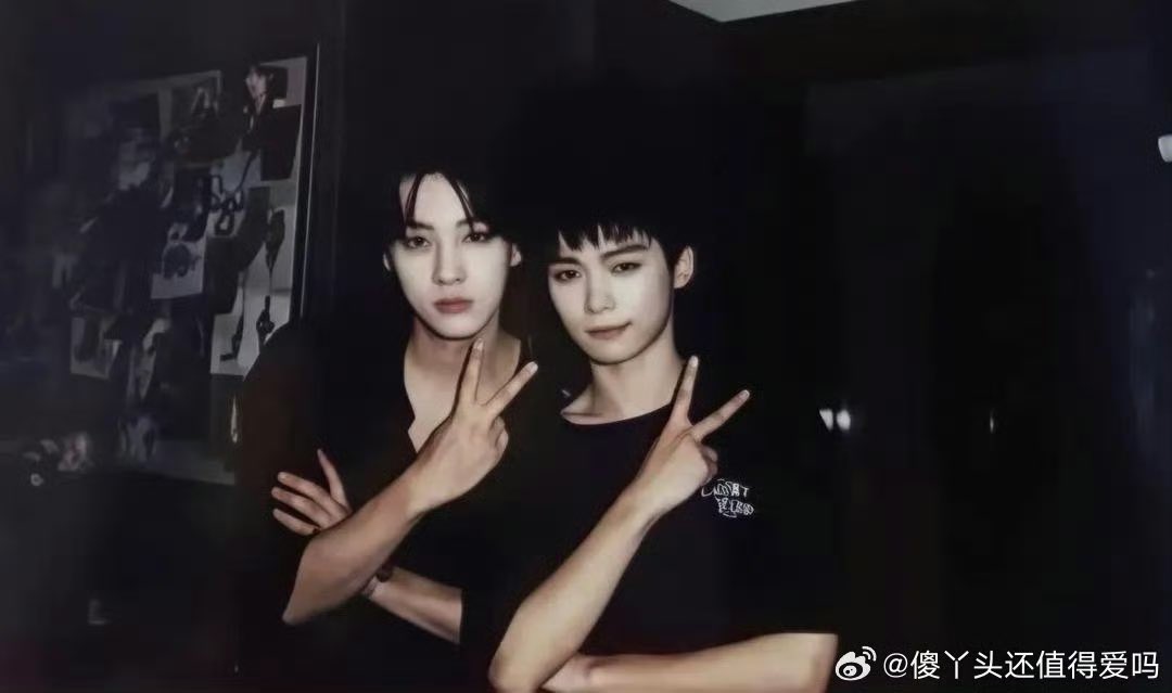 xian_xian95's tweet photo. Favourite picture🤍🖤
#Ziyu
#Xuning
#RevengedLove https://t.co/SvgLR3PAYA