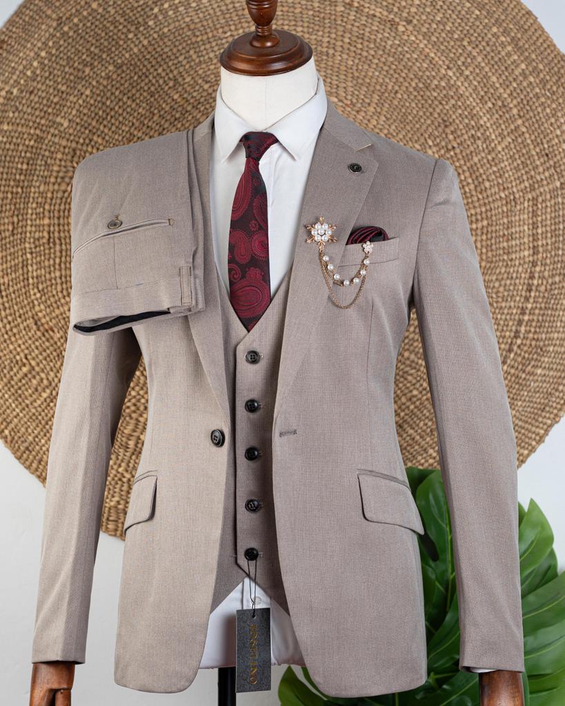 Suti- Tsh 180,000/= (Koti, kizibao na suruali)

&gt;Shati- Tsh 25,000/=

&gt;Cheni- Tsh 10,000/=

&gt;Tai &amp; pocket square- Tsh 15,000/=

&gt;Full suit- Tsh 230,000/=

&gt;Dm Or WhatsApp Me wa.me/message/RRFPYR… 🛍️

#SutikaNaBabaIvan