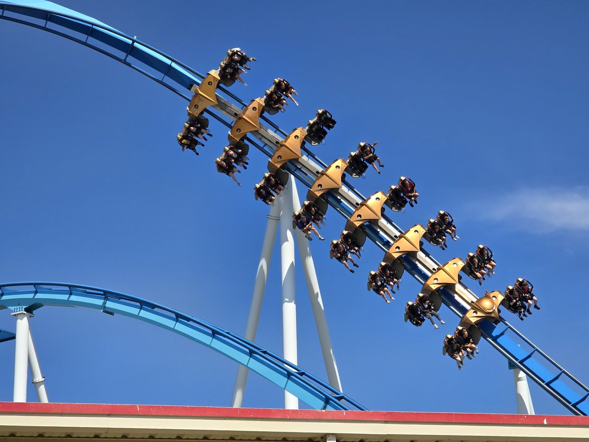 jsz1978's tweet photo. GateKeeper @cedarpoint
#wingcoaster #lakeerie #ilovebmrides #bollingerandmabillard #rollercoasterenthusiast #rollercoaster #rollercoastercapitaloftheworld https://t.co/McJqOISNhg
