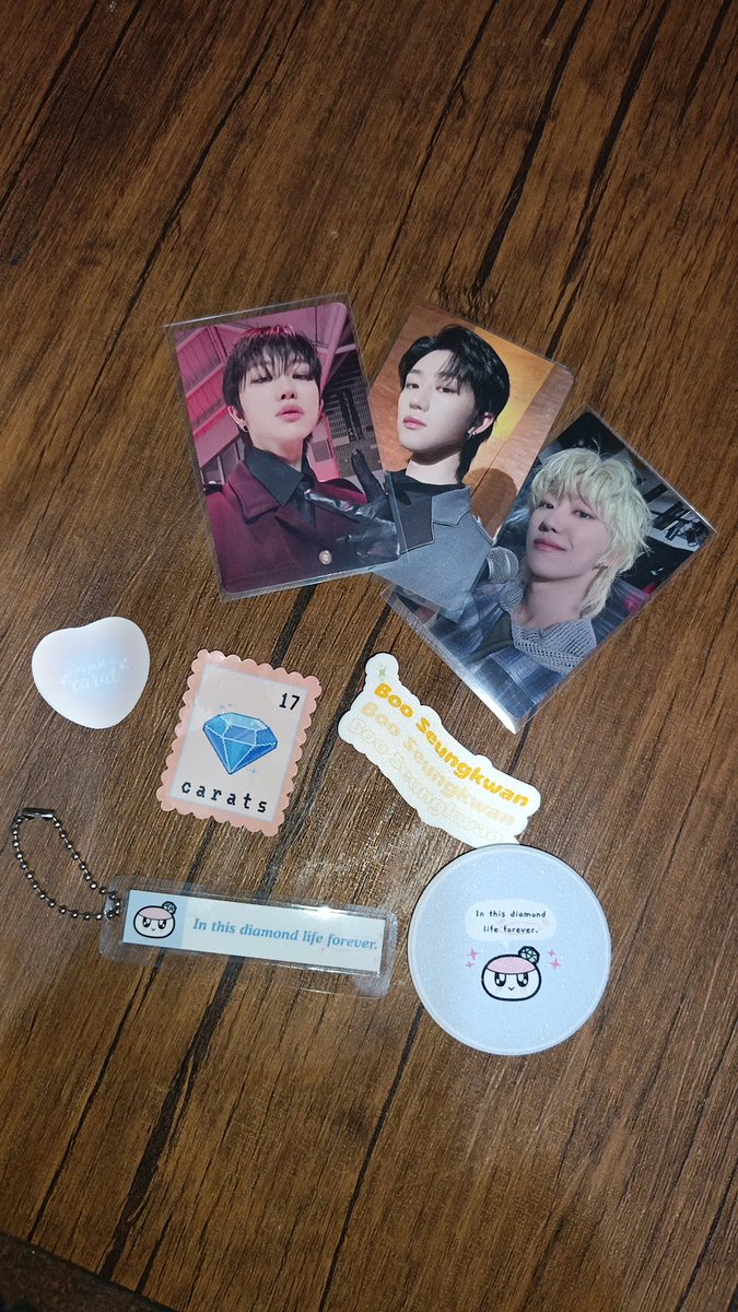 kyokyrsten's tweet photo. sorry minghao, i don't like printing pcs myself... 

top notch service i must say.. thank you so much po ate @jjyuons 🙇‍♀️ https://t.co/4slx605hQ9