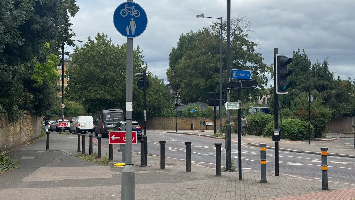 It's Simon, yeah? tweet media