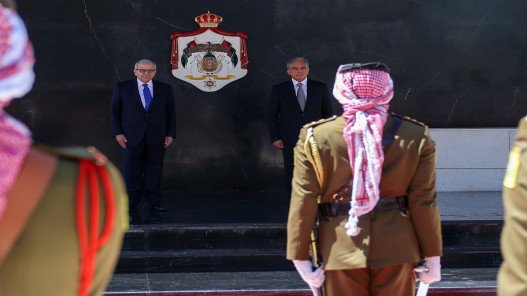 أهلا وسهلا بضيف الأردن الكبير، رئيس مجلس الوزراء اللبناني، دولة نواف سلام، بضيافة أخيه رئيس الوزراء دولة جعفر حسان، في دار رئاسة الوزراء ...
#مع_القائد
#الأردن🇯🇴
#لبنان🇱🇧