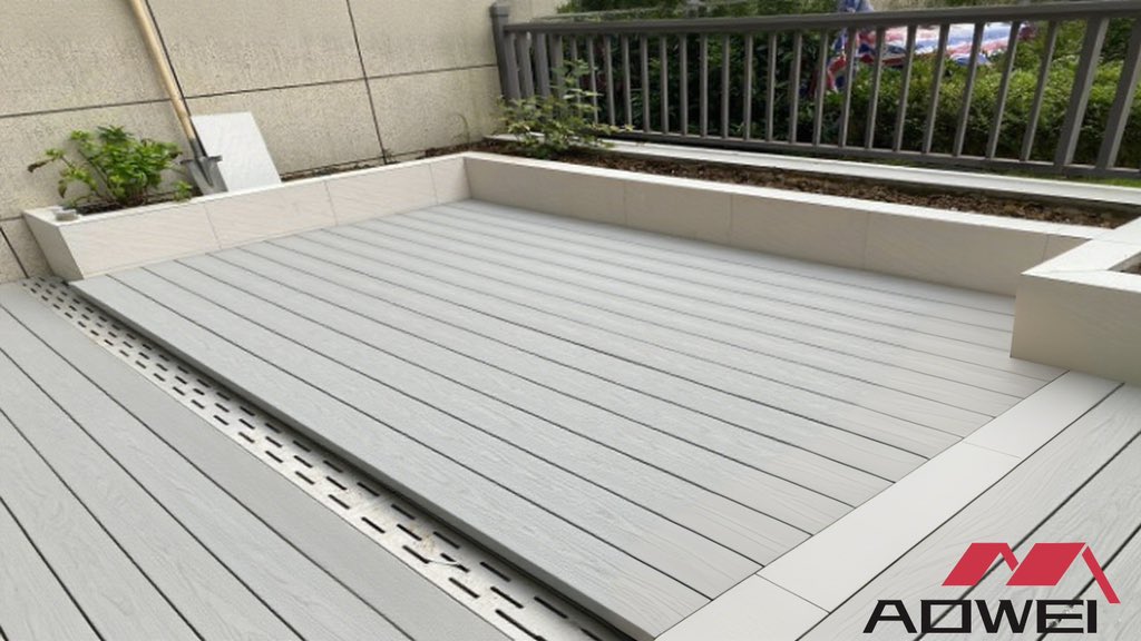 NancyAowei's tweet image. Outdoor reno struggles? Traditional wood rots/molds fast. WPC decking? 🌞💦 Stays intact, no decay—durable, low - maintenance. Upgrade now!  
#OutdoorDesign #WPCDecking #HomeUpgrade