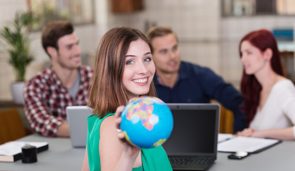 Envie d'une expérience à l'étranger ? Le V.I.E permet à des #jeunes de nationalité française ou européenne, âgés de 18 à 28 ans, de réaliser une mission professionnelle à l’étranger, d’une durée de 6 à 24 mois, au sein d’une entreprise française.👉 urls.fr/Zgzo7S