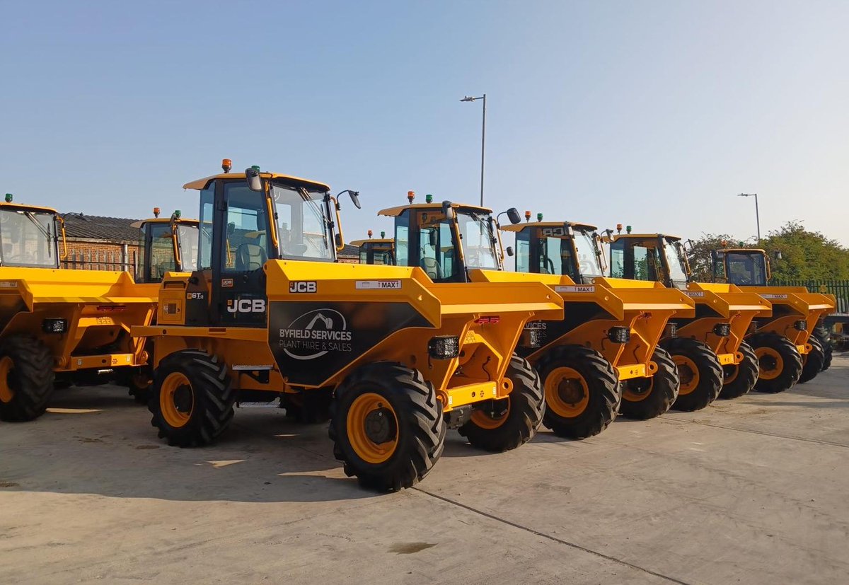 holtjcb's tweet photo. Thank you to Byfield Services Plant Hire who recently received 15x JCB 6T-2 Cabbed Dumpers!

We value the partnership we have developed with Byfield Services, thank you for your business!

#HoltJCB #ConstructionExcellence #familybusiness #construction #jcb #qualityservice #jcb6t https://t.co/XNEG56H7u3