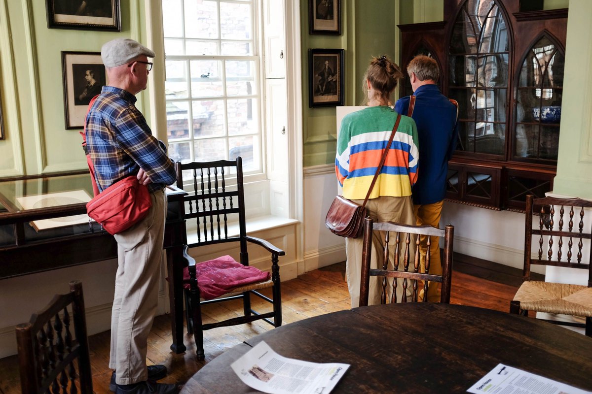 drjohnsonshouse's tweet image. We're hiring! Dr Johnson’s House is looking for a new House Manager to join our small, dedicated team.

drjohnsonshouse.org/jobs

#MuseumJobs #HouseManager #HeritageJobs