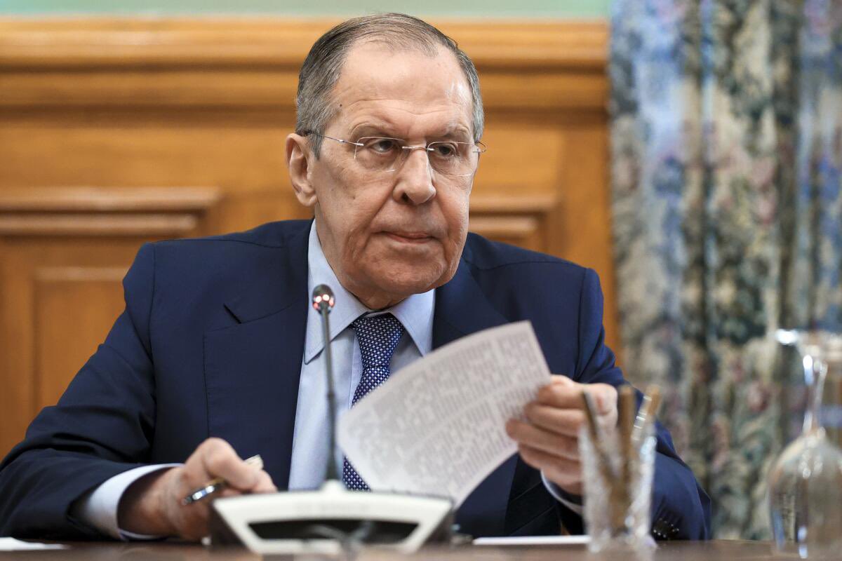 cryptorover's tweet photo. 💥BREAKING:

🇷🇺 RUSSIAN FOREIGN MINISTER LAVROV SAYS RUSSIA IS OPEN TO ANY FORMAT TO DISCUSS PEACE IN UKRAINE. 

PEACE DEAL SOON... 👀 https://t.co/ZhMbKedNGv