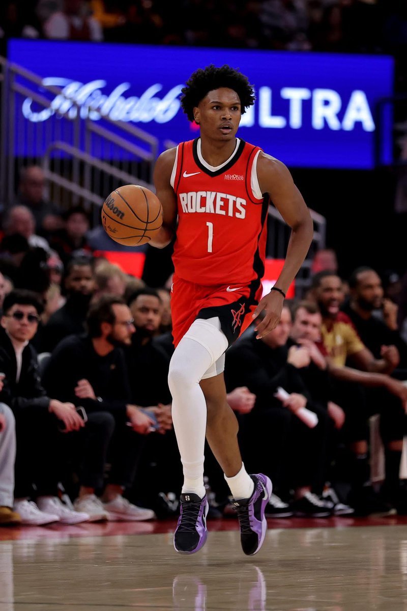Amen Thompson's confirmed 2K ratings 🚀🤘
Those that play 2K know how unstoppable he is already.

Rating: 87 (41st)

Vertical: 99 (1st)

Dunk: 96 (tied for 2nd)

Perimeter Defense: 93 (tied for 3rd)

Speed with Ball: 90 (tied for 7th)