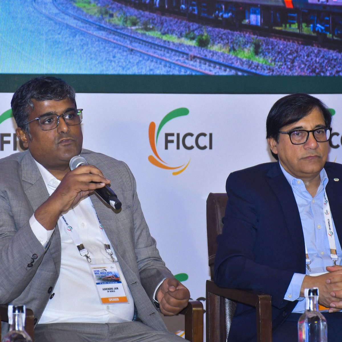 DPWorldIndia's tweet image. Powering rail freight forward!

At #FutureRailIndia2025, Adhendru Jain, VP Rail &amp;amp; Inland Terminals, India Subcontinent spoke about customer-first services like SARAL, 60+ rail links &amp;amp; tech-first models. Learn more: dpworld.com/india/logistic…

 #SmartTrade