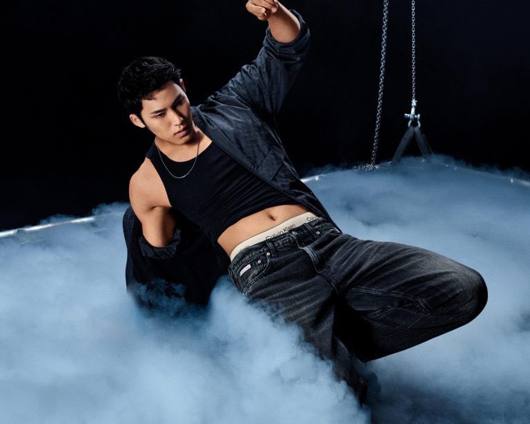 an (@mingyutese) on Twitter photo short-haired mingyu in his calvins 💙
MINGYU FOR CALVIN KLEIN
#MINGYUxCalvinKlein #민규_캘빈클라인
<a href="/CalvinKlein/">calvinklein</a> <a href="/pledis_17/">세븐틴(SEVENTEEN)</a> short-haired mingyu in his calvins 💙
MINGYU FOR CALVIN KLEIN
#MINGYUxCalvinKlein #민규_캘빈클라인
<a href="/CalvinKlein/">calvinklein</a> <a href="/pledis_17/">세븐틴(SEVENTEEN)</a>
