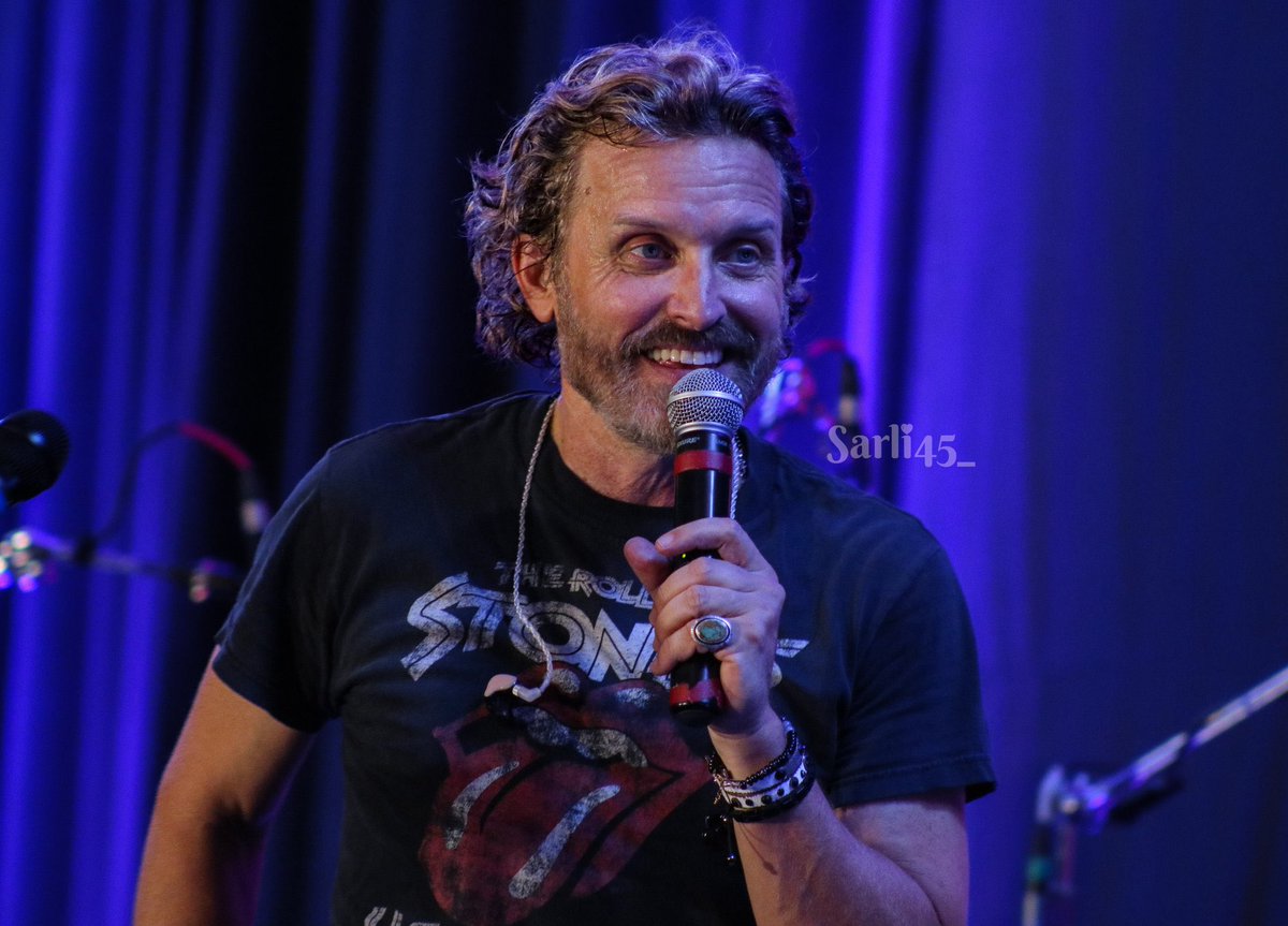 Daily Rob Benedict info (@robbdaily) on Twitter photo Friendly rockstar for this Tuesday!
πΈ <a href="/Sarli45_/">Sarahπ¨π¦π³οΈβπππ SPN TorCon '26</a> Friendly rockstar for this Tuesday!
πΈ <a href="/Sarli45_/">Sarahπ¨π¦π³οΈβπππ SPN TorCon '26</a>