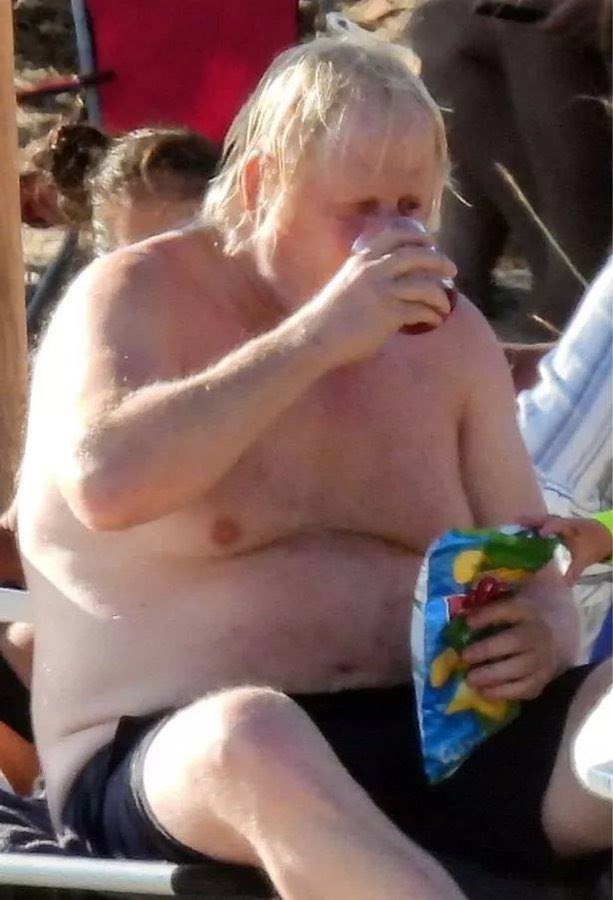 π¨π¦ πͺπΊThe-Olasπ³οΈβππ¬π± (@olas76) on Twitter photo βHeβs got those moobs like Jabba..β βHeβs got those moobs like Jabba..β