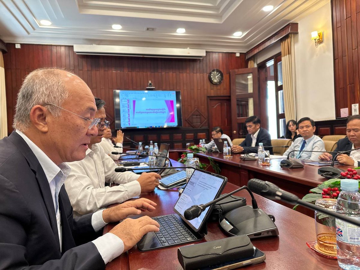 Réunion nationale sur le Statut National d’Étudiant-Entrepreneur (SNEE) et l’opérationnalisation des Pôles-Entrepreneuriat (PE) au Cambodge.

Pour plus d'informations, rendez-vous sur : tinyurl.com/2er4my3z