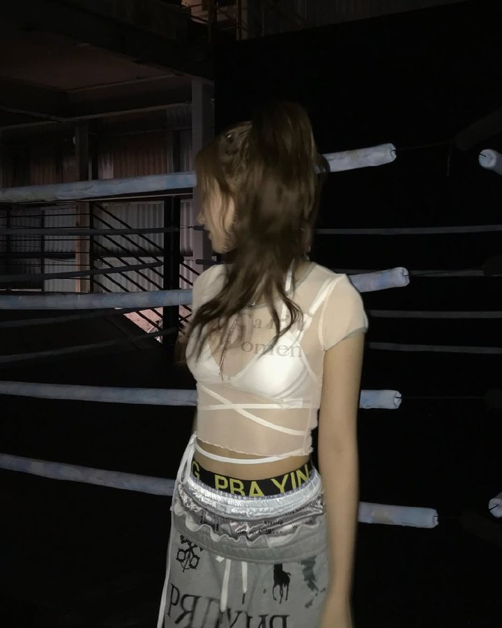 TeamBahiyyihIna's tweet photo. HOT GIRL 🫦

HIYYIH POP THAT BUBBLE GUM
#ChewWithHiyyih
#버블검_보다_POPPIN_히에
#HUENING_BAHIYYIH #휴닝바히에 https://t.co/sU31b5PPIv