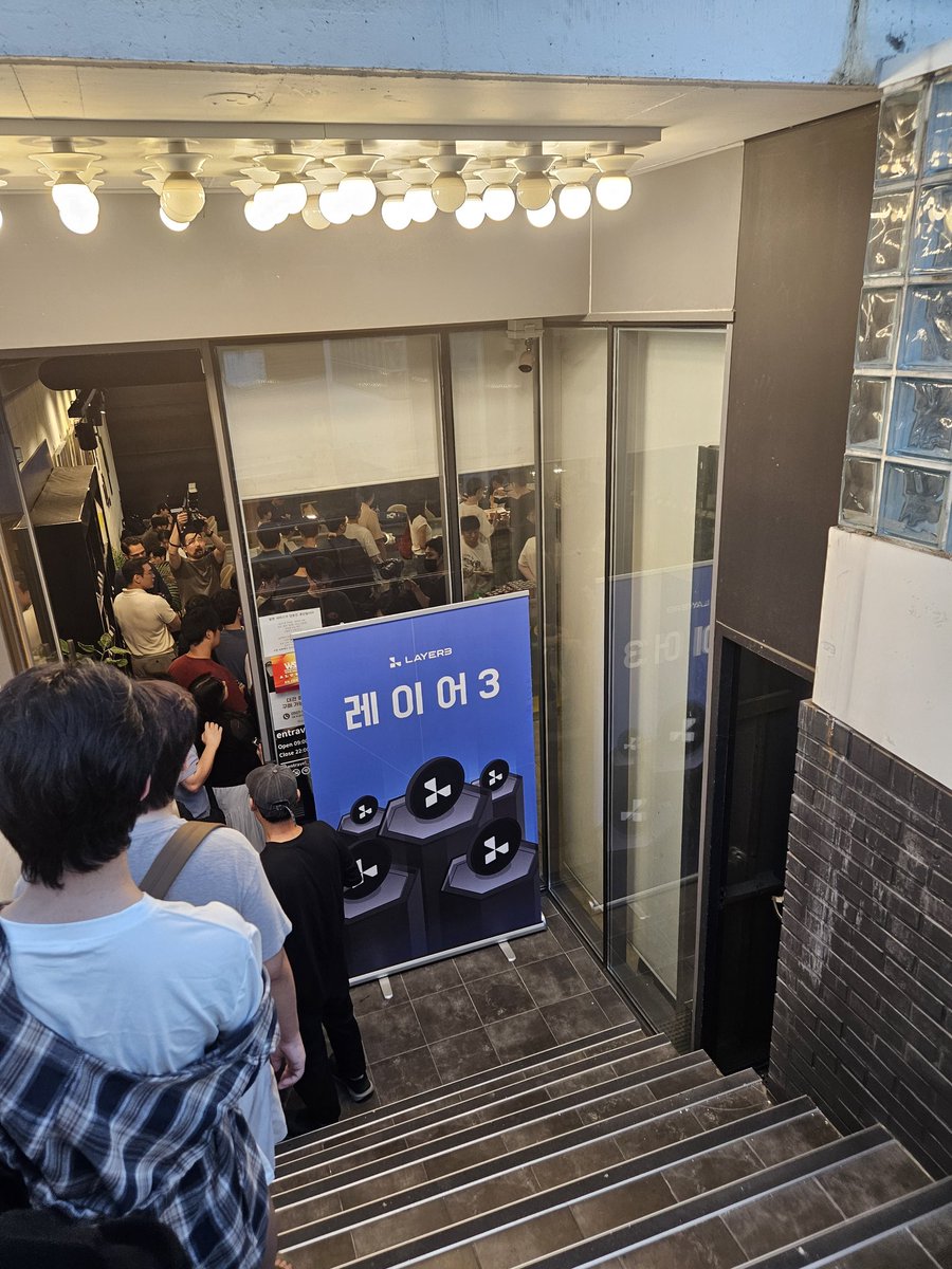 ckwjdrb1's tweet image. ✅오늘은 레이어3 밋업에 왔습니다
피자스쿨 피자가 더 맛있는듯요ㅎㅎ
#layer3xyz @virtuals_io