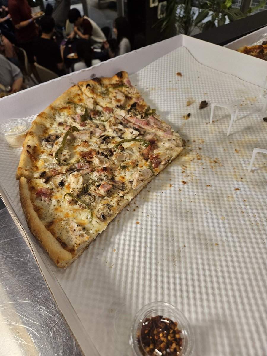 ckwjdrb1's tweet image. ✅오늘은 레이어3 밋업에 왔습니다
피자스쿨 피자가 더 맛있는듯요ㅎㅎ
#layer3xyz @virtuals_io