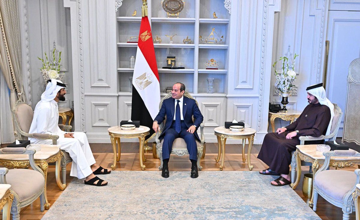 أشاد الرئيس المصري 🇪🇬 بسياسات جلالة الملك المعظم معرباً عن تقديره لدور مملكة #البحرين 🇧🇭 في صياغة توازنات المنطقة وتعزيز الأمن والاستقرار من خلال سياسة حكيمة ومدروسة